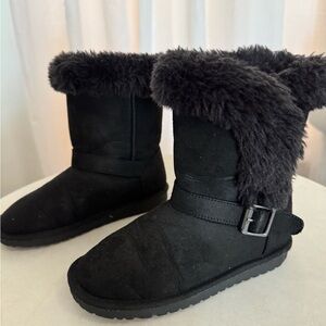 The Children's Place Black Fur-Lined Kids Boots